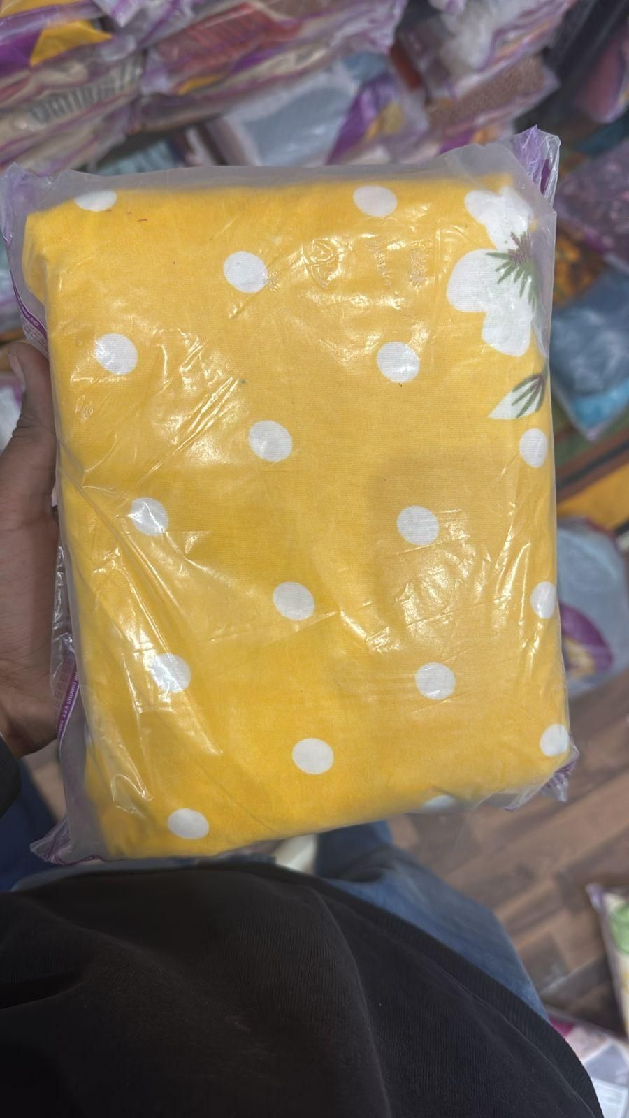 Round Elastic Fitted Double Bed Bedsheet