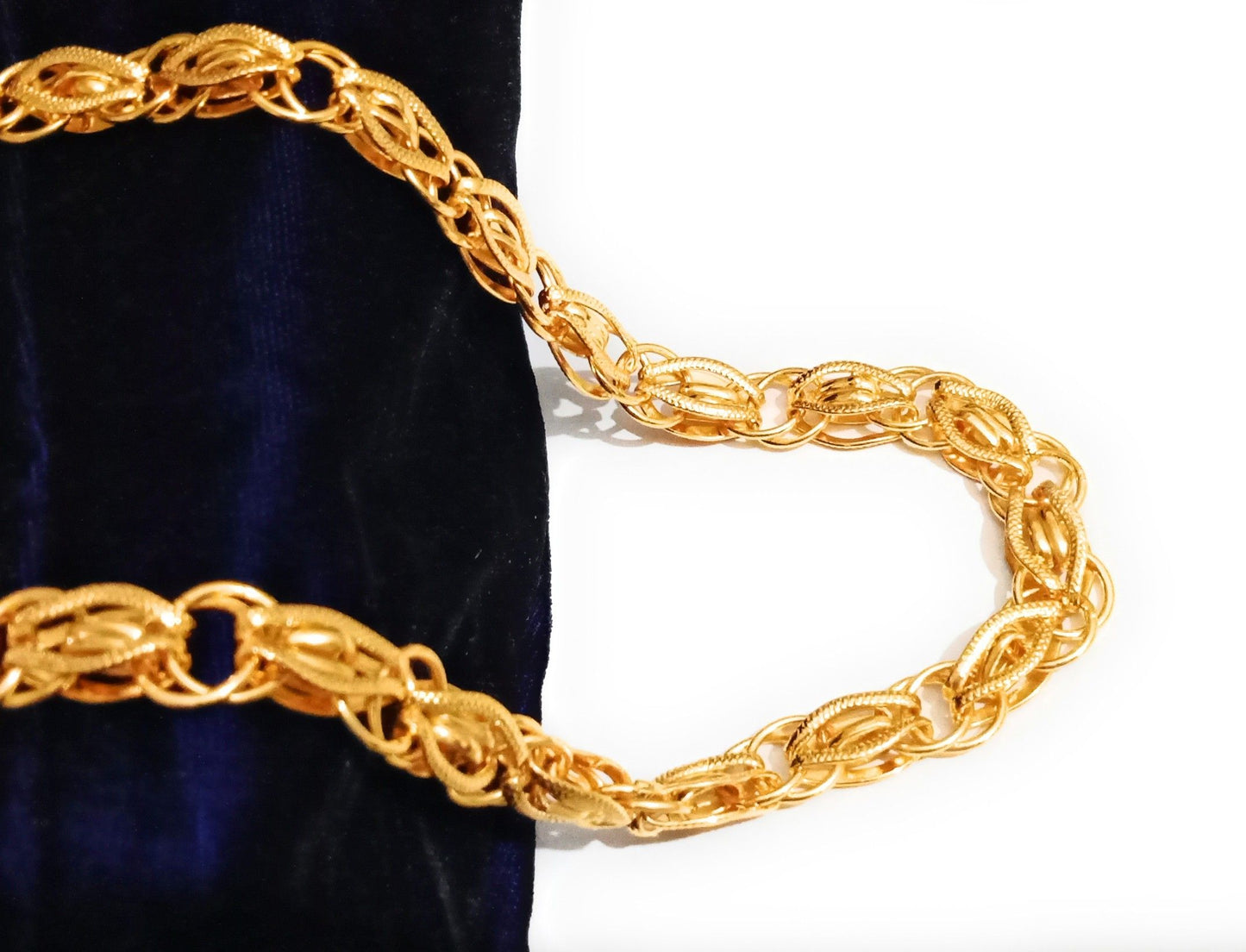 Glowing Men's Chain Vol 1