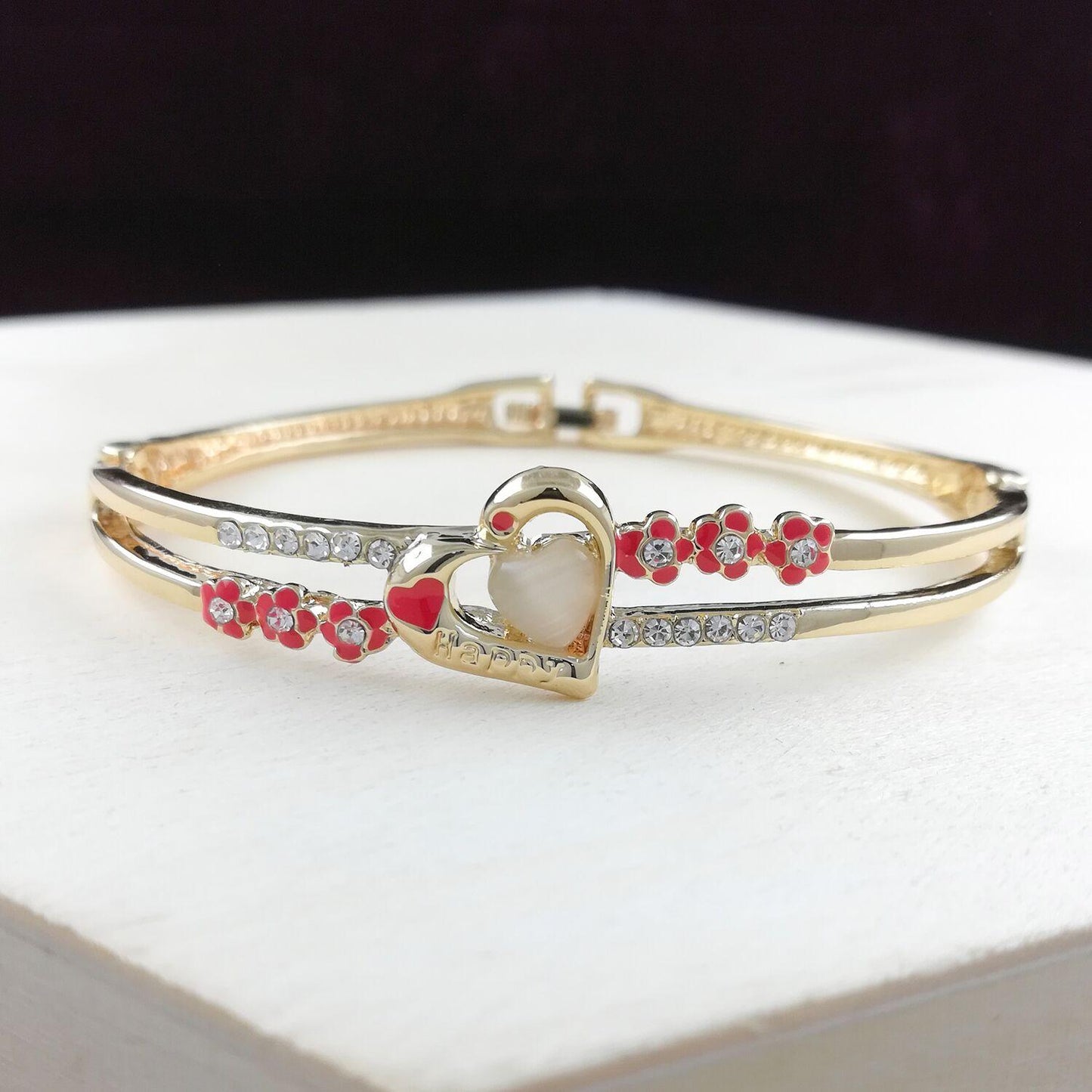 In Style Gold Plated Bracelet