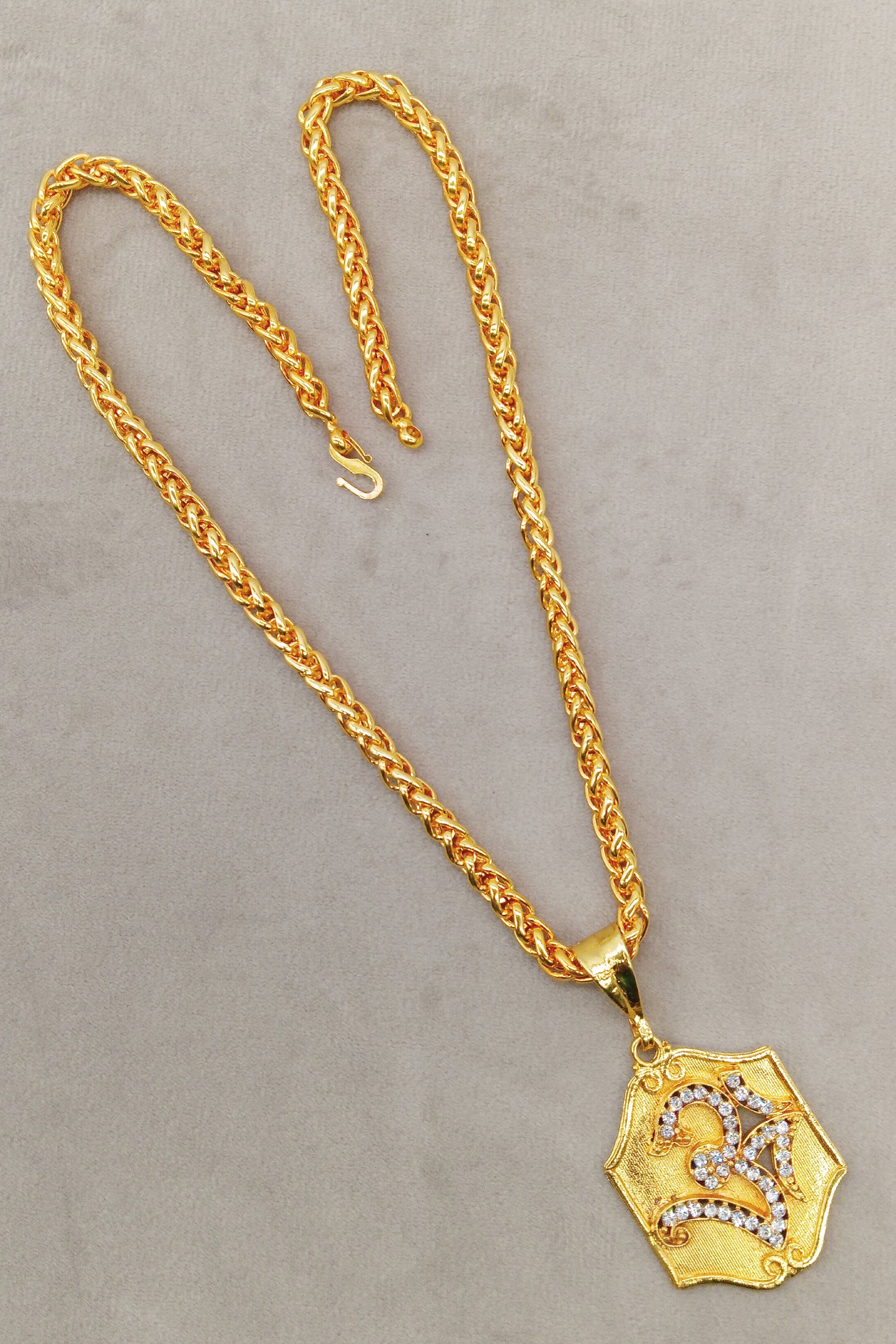 Luxurious Men's Gold Plated Pendant With Chain Vol 4