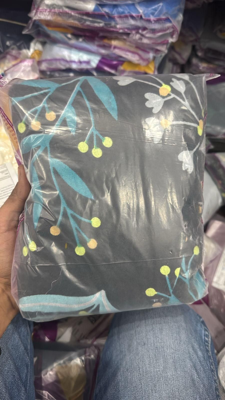 Round Elastic Fitted Double Bed Bedsheet