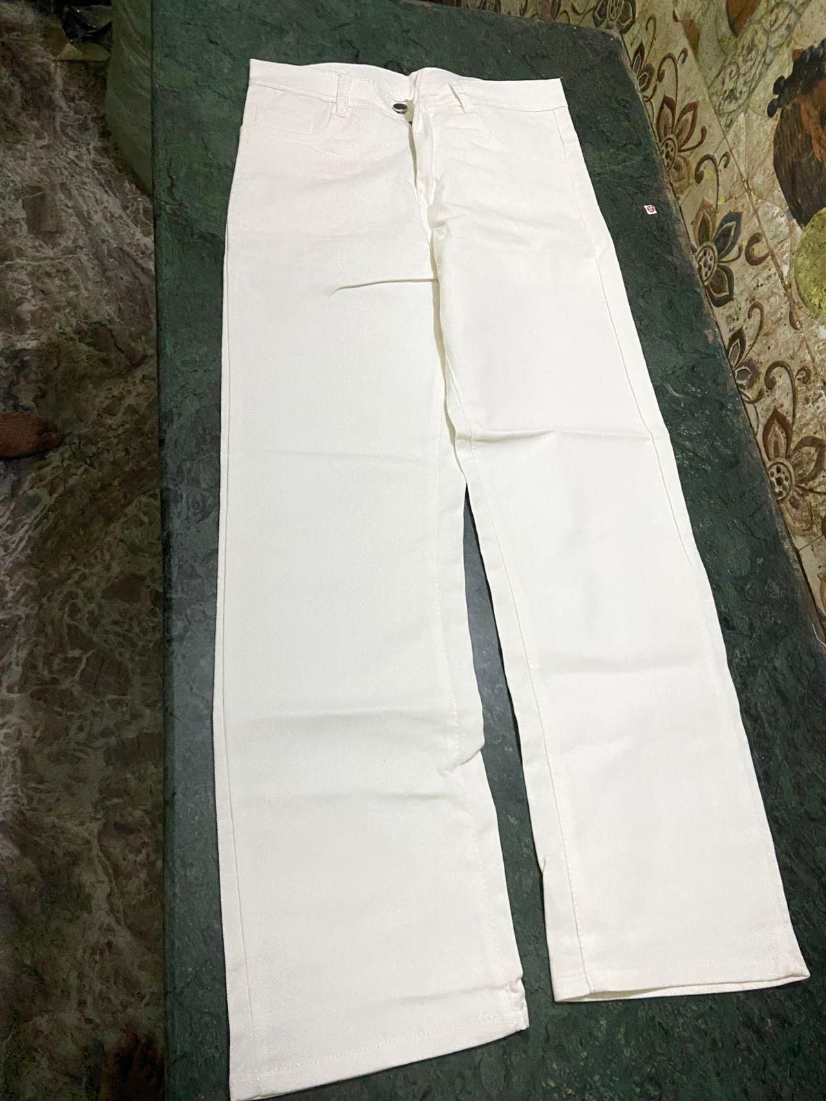 Men's Loose Fit Mid Rise  White Jeans