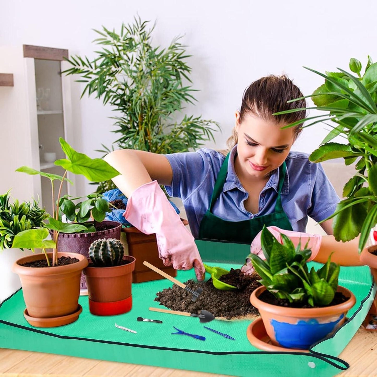 Gardening Mat for Plant Transplanting and Mess Control
